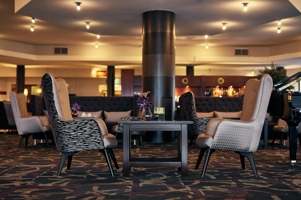 Hampshire Hotel - Newport Huizen Bagian luar foto