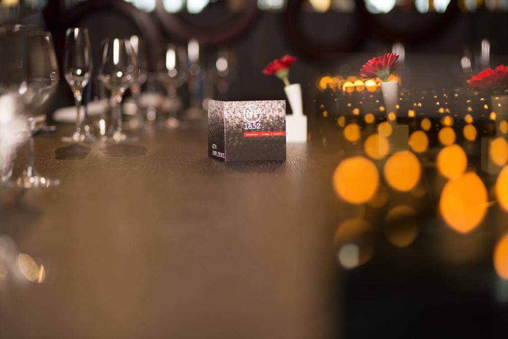 Hampshire Hotel - Newport Huizen Bagian luar foto
