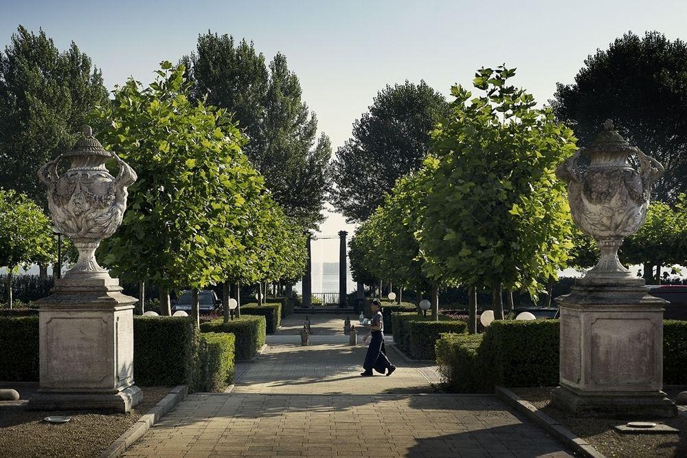 Hampshire Hotel - Newport Huizen Bagian luar foto