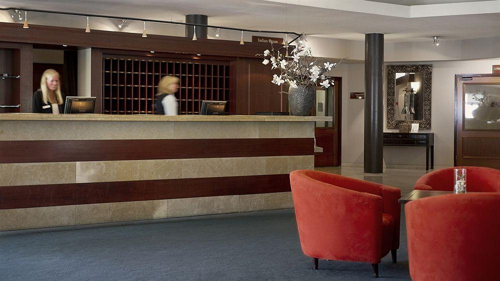 Hampshire Hotel - Newport Huizen Bagian luar foto